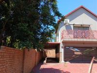 Front View of property in Die Heuwel