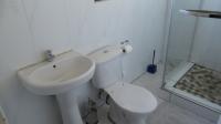 Main Bathroom - 5 square meters of property in Dawn Park