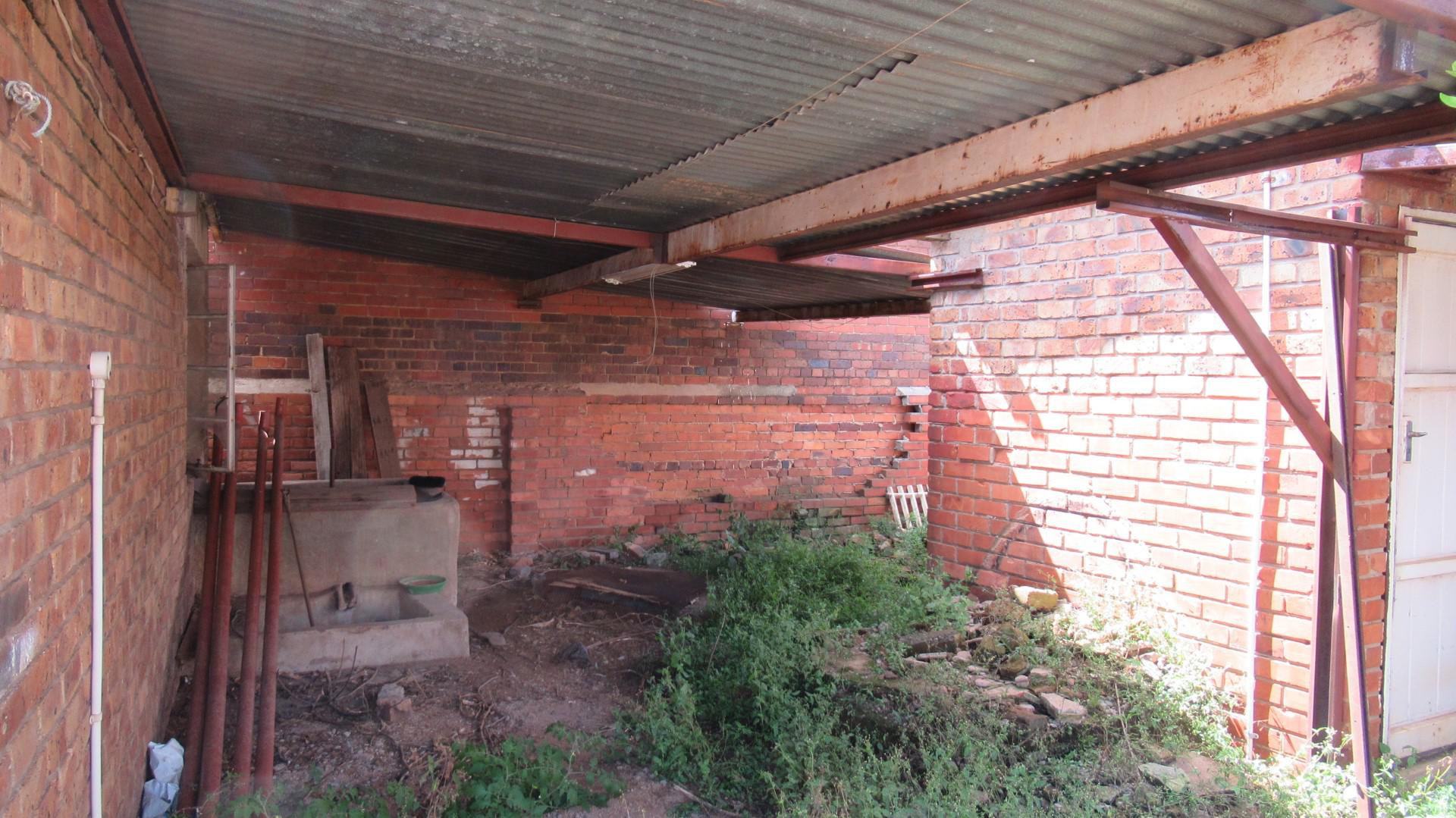 Backyard of property in Casseldale