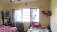 Main Bedroom - 22 square meters of property in Casseldale