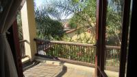 Balcony - 13 square meters of property in Willowbrook