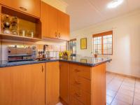 Kitchen - 11 square meters of property in Willowbrook