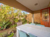 Patio - 17 square meters of property in Willowbrook
