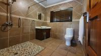 Bathroom 1 - 2 square meters of property in Phalaborwa