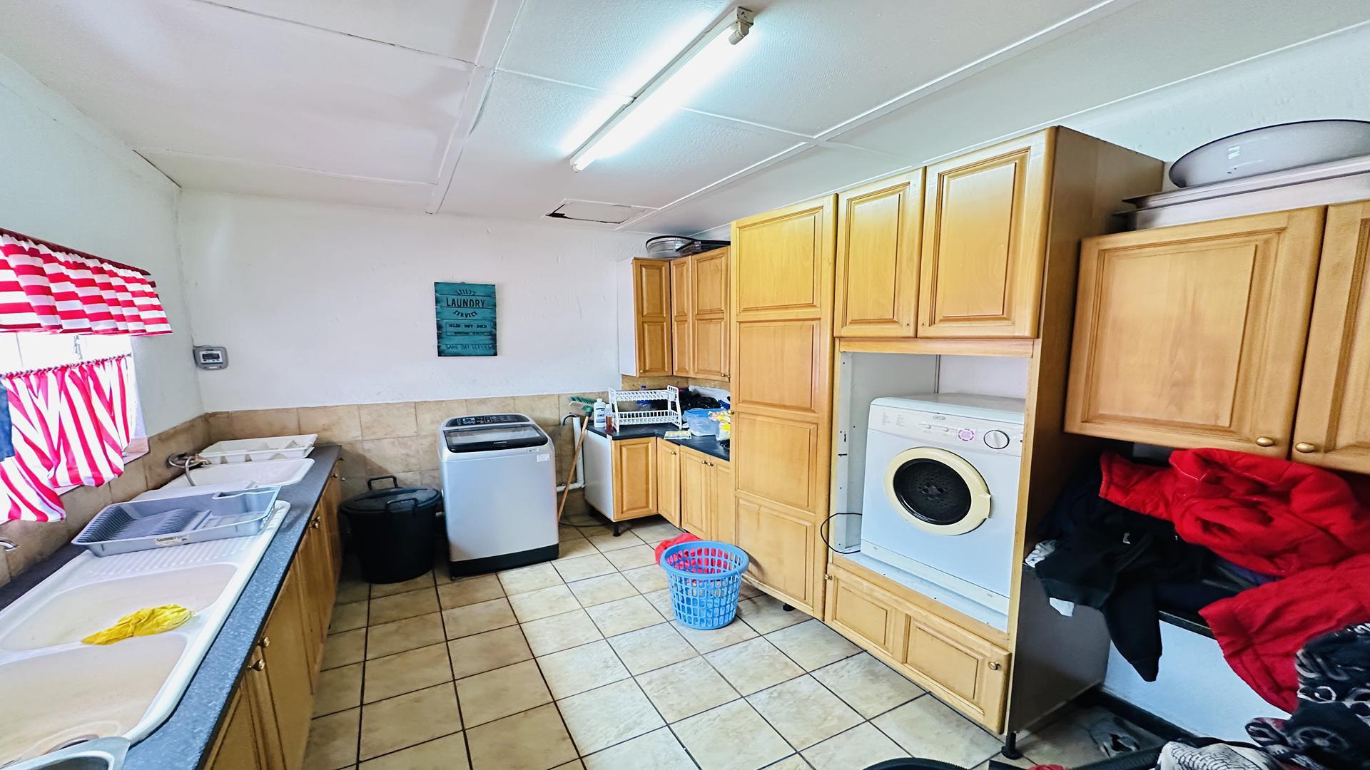 Scullery - 16 square meters of property in Rynfield