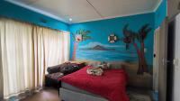 Bed Room 2 - 24 square meters of property in Rynfield