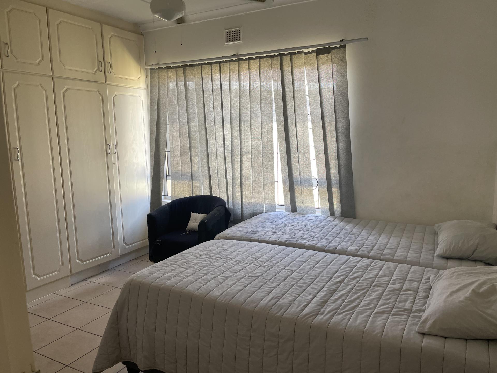 Main Bedroom - 16 square meters of property in Wild En Weide