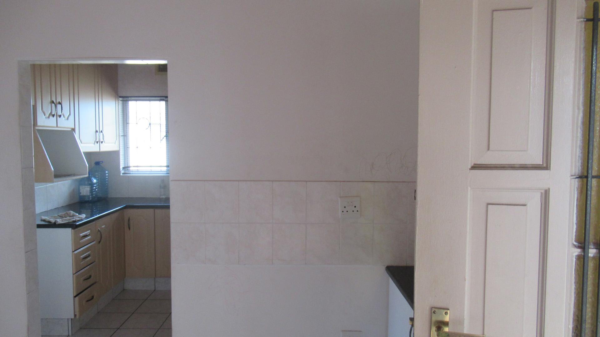 Spaces - 5 square meters of property in Wild En Weide