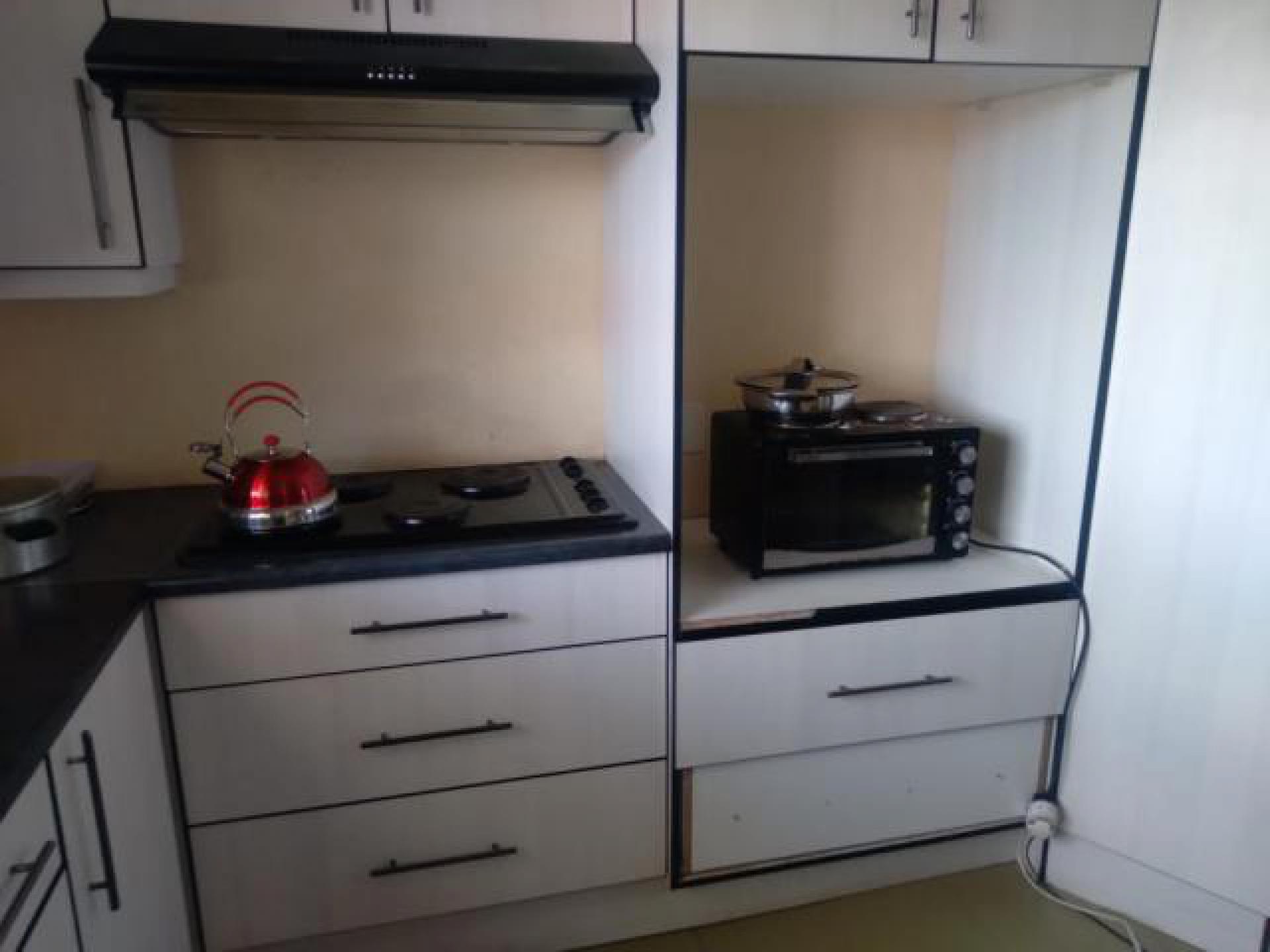 Kitchen of property in Steelpoort