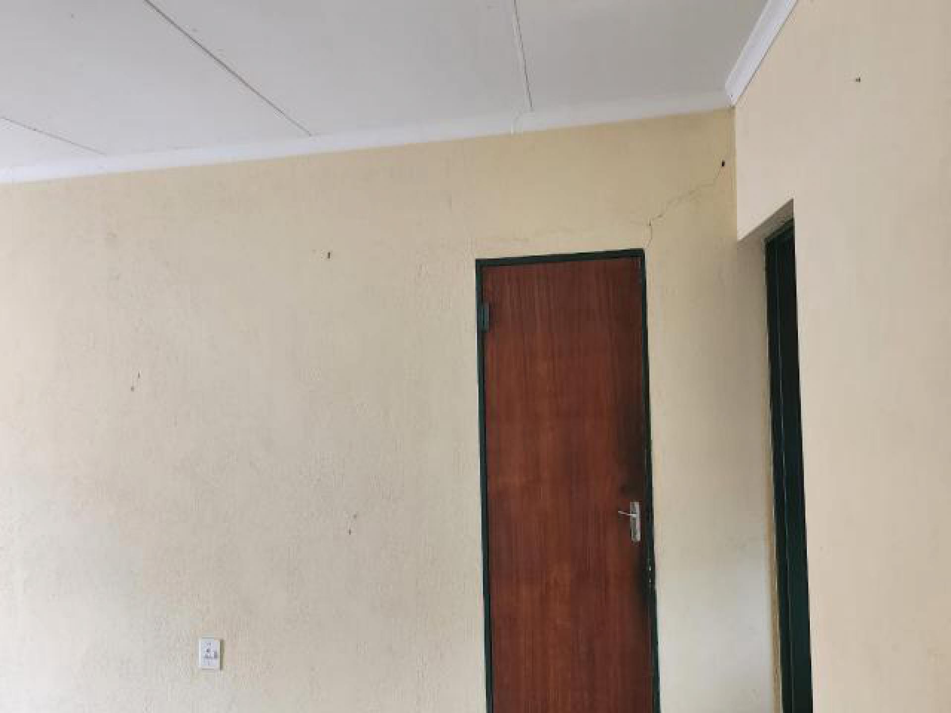 Spaces of property in Steelpoort