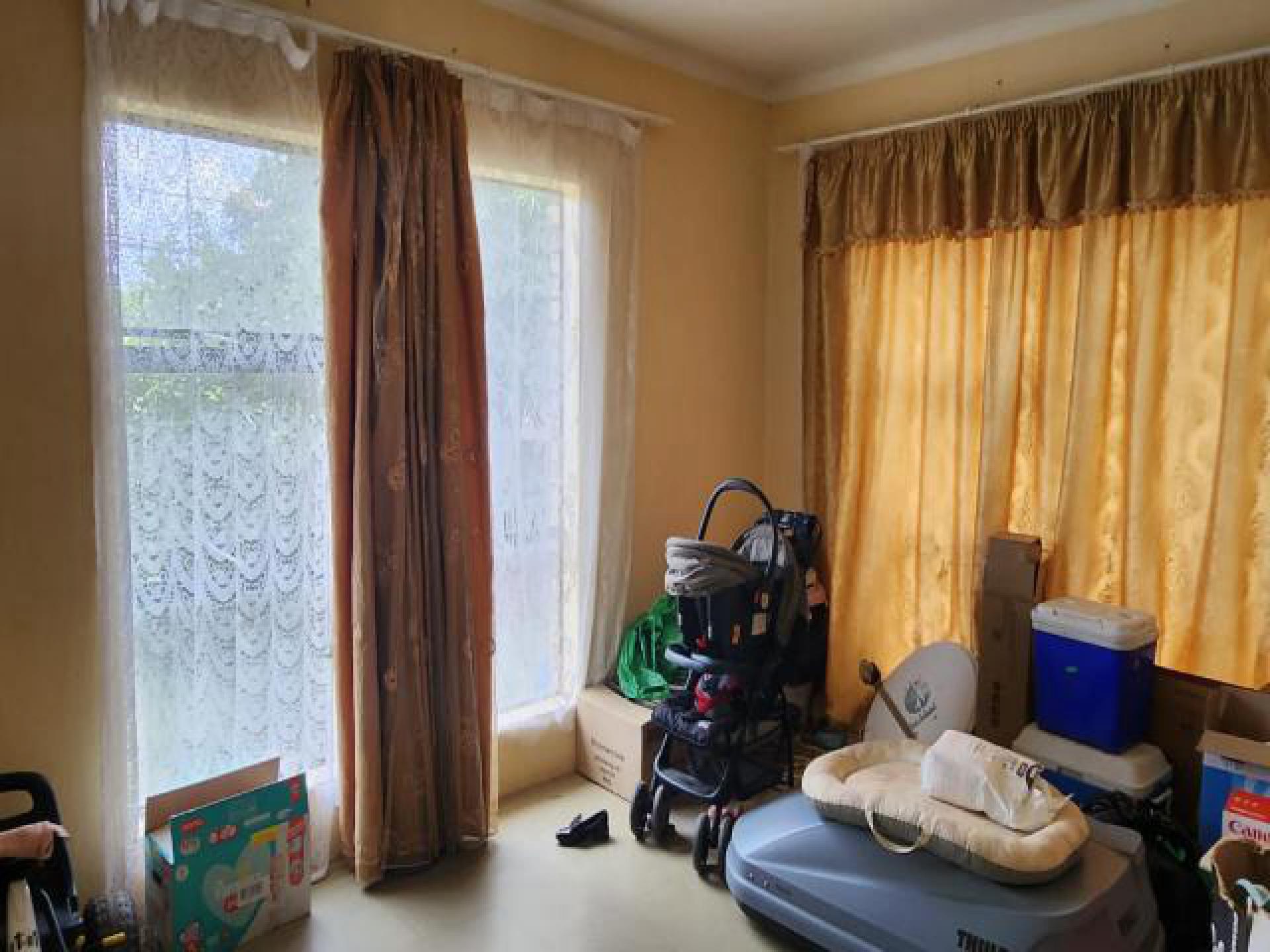 Rooms of property in Steelpoort