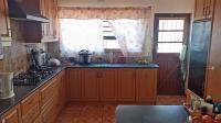 Kitchen - 12 square meters of property in White City