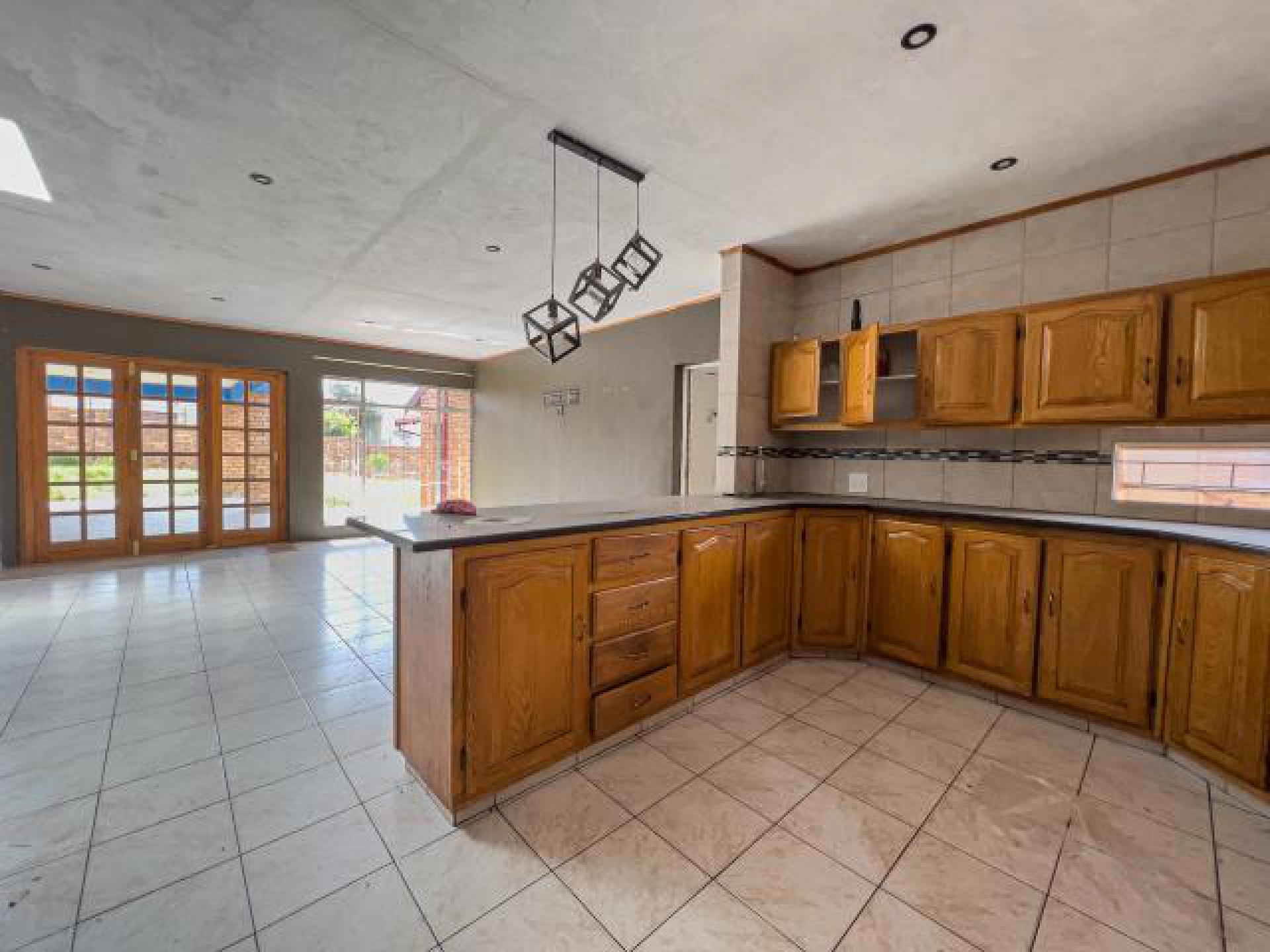 Kitchen of property in Moreletapark