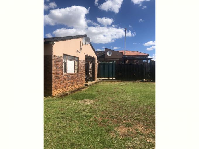 4 Bedroom House for Sale For Sale in Ennerdale South - MR507201