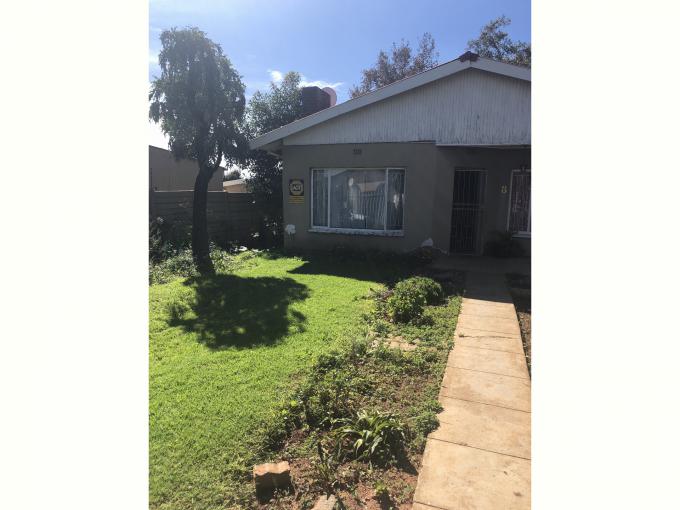 3 Bedroom House to Rent in Krugersdorp - Property to rent - MR507253