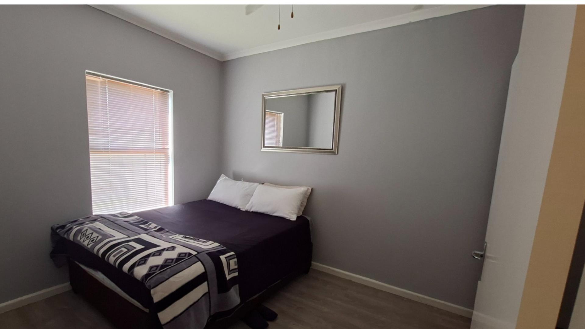Bed Room 1 of property in Victoria Park