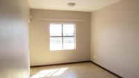 Main Bedroom - 13 square meters of property in Sundowner