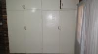 Bed Room 1 - 22 square meters of property in Vaal Oewer