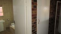 Spaces - 55 square meters of property in Vaal Oewer