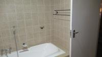 Bathroom 1 - 15 square meters of property in Vaal Oewer