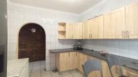 Kitchen - 24 square meters of property in Claremont