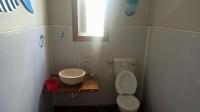 Bathroom 1 - 7 square meters of property in Observatory - CPT