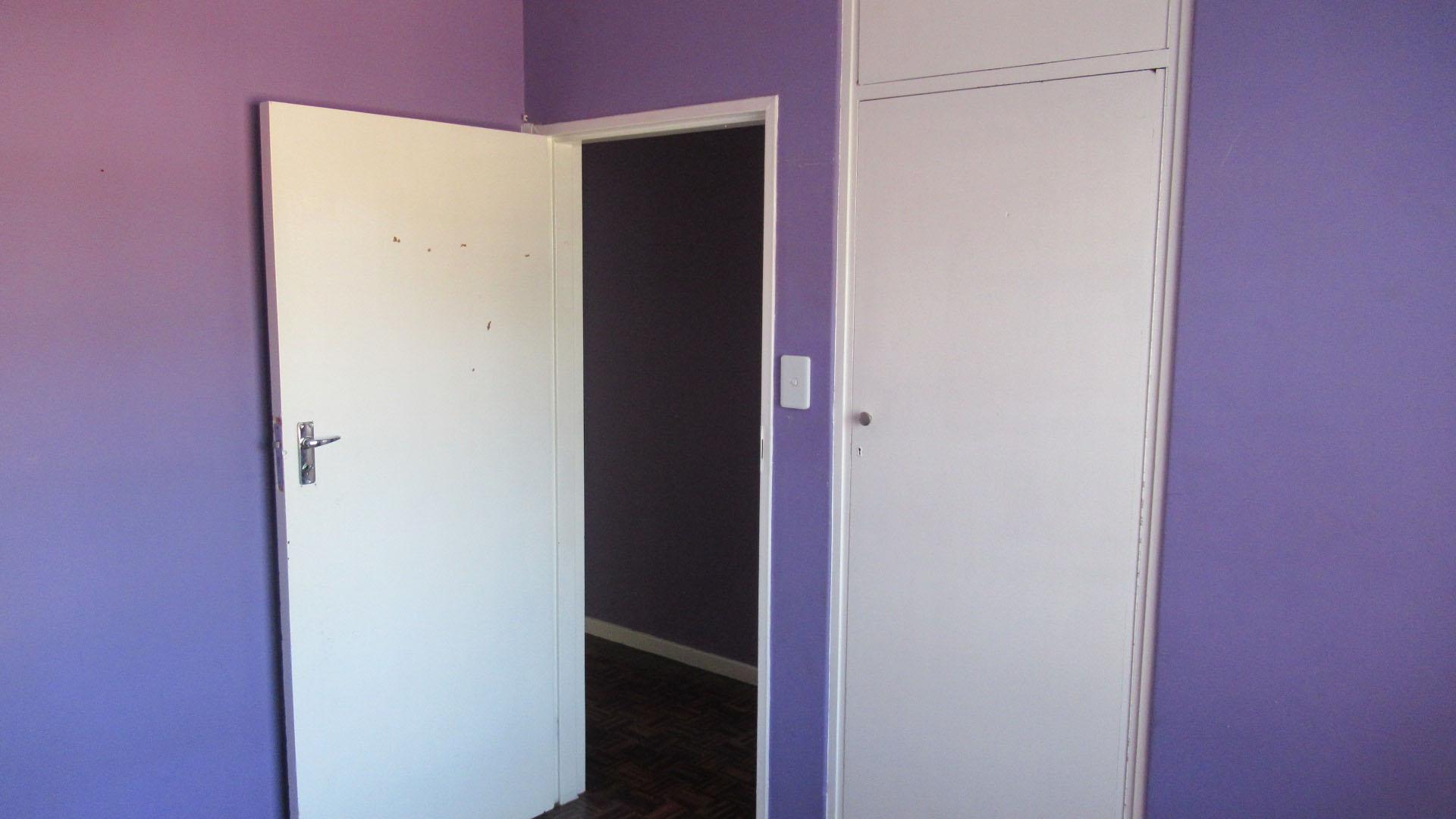 Bed Room 1 - 9 square meters of property in Kew