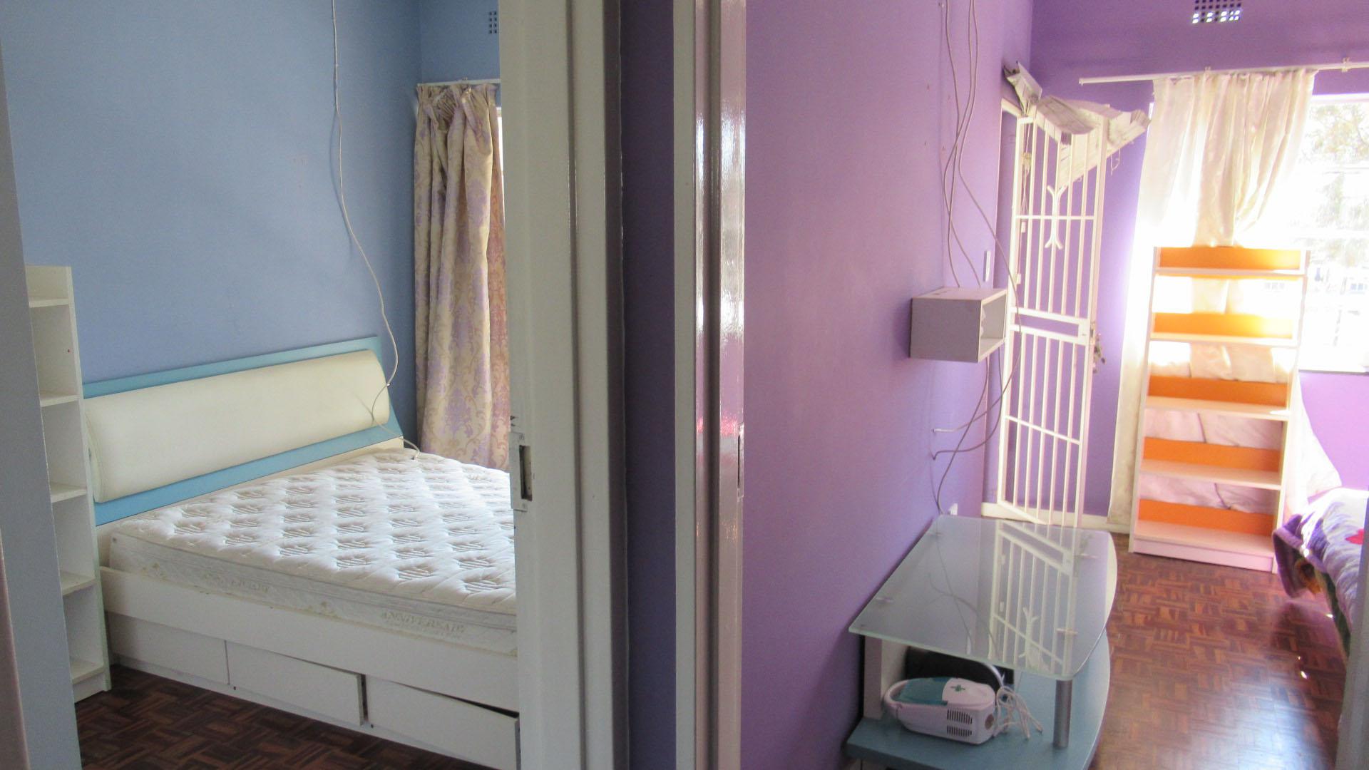 Spaces - 17 square meters of property in Kew