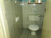 Bathroom 1 of property in Grantham Park