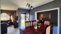 Dining Room - 11 square meters of property in Sharon Park