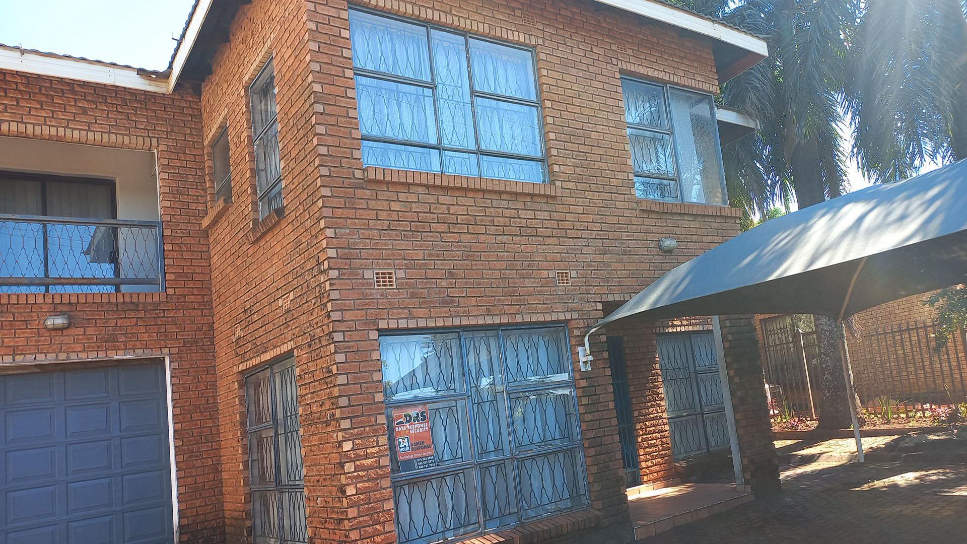 Front View of property in Thohoyandou