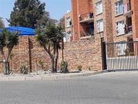 Front View of property in Halfway House