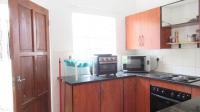 Kitchen - 9 square meters of property in Zandspruit