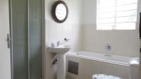 Bathroom 1 - 6 square meters of property in Zandspruit