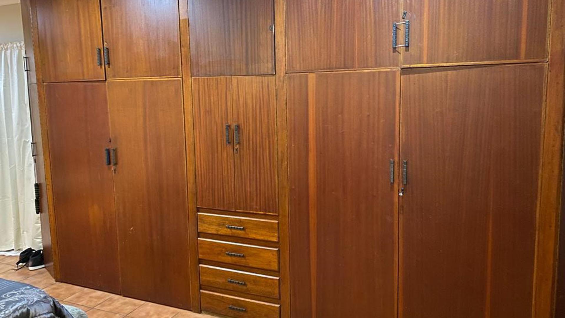 Main Bedroom of property in Declercqville