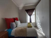 Main Bedroom of property in Kidds Beach