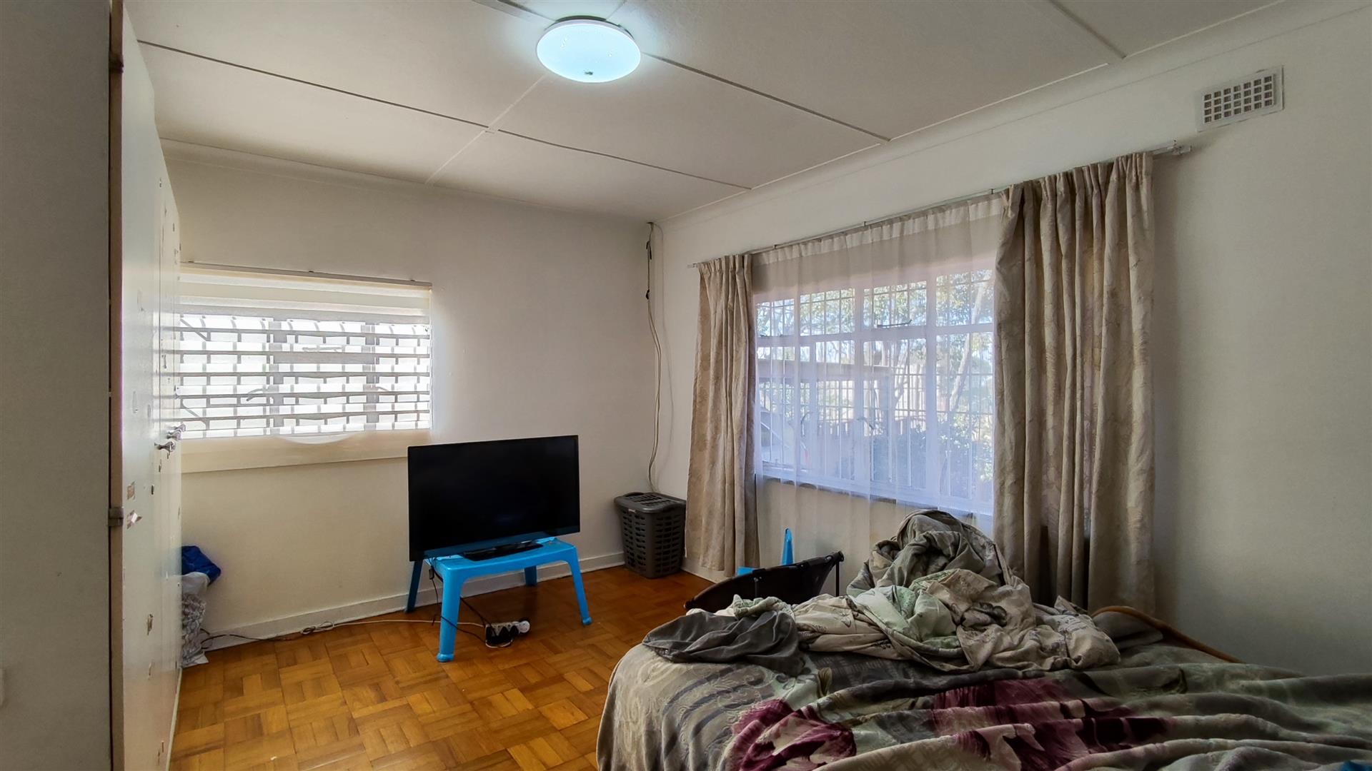 Bed Room 2 - 21 square meters of property in Symhurst