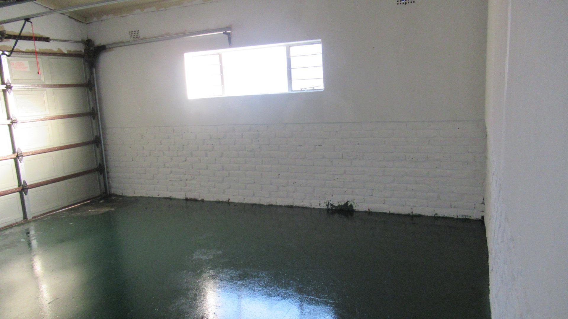 Spaces - 17 square meters of property in Helikon Park