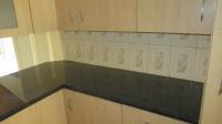 Kitchen - 16 square meters of property in Helikon Park