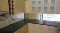 Kitchen - 16 square meters of property in Helikon Park