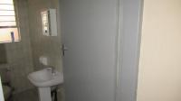 Bathroom 1 - 4 square meters of property in Helikon Park