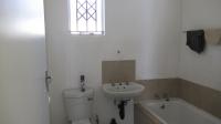 Bathroom 1 - 5 square meters of property in Savanna City