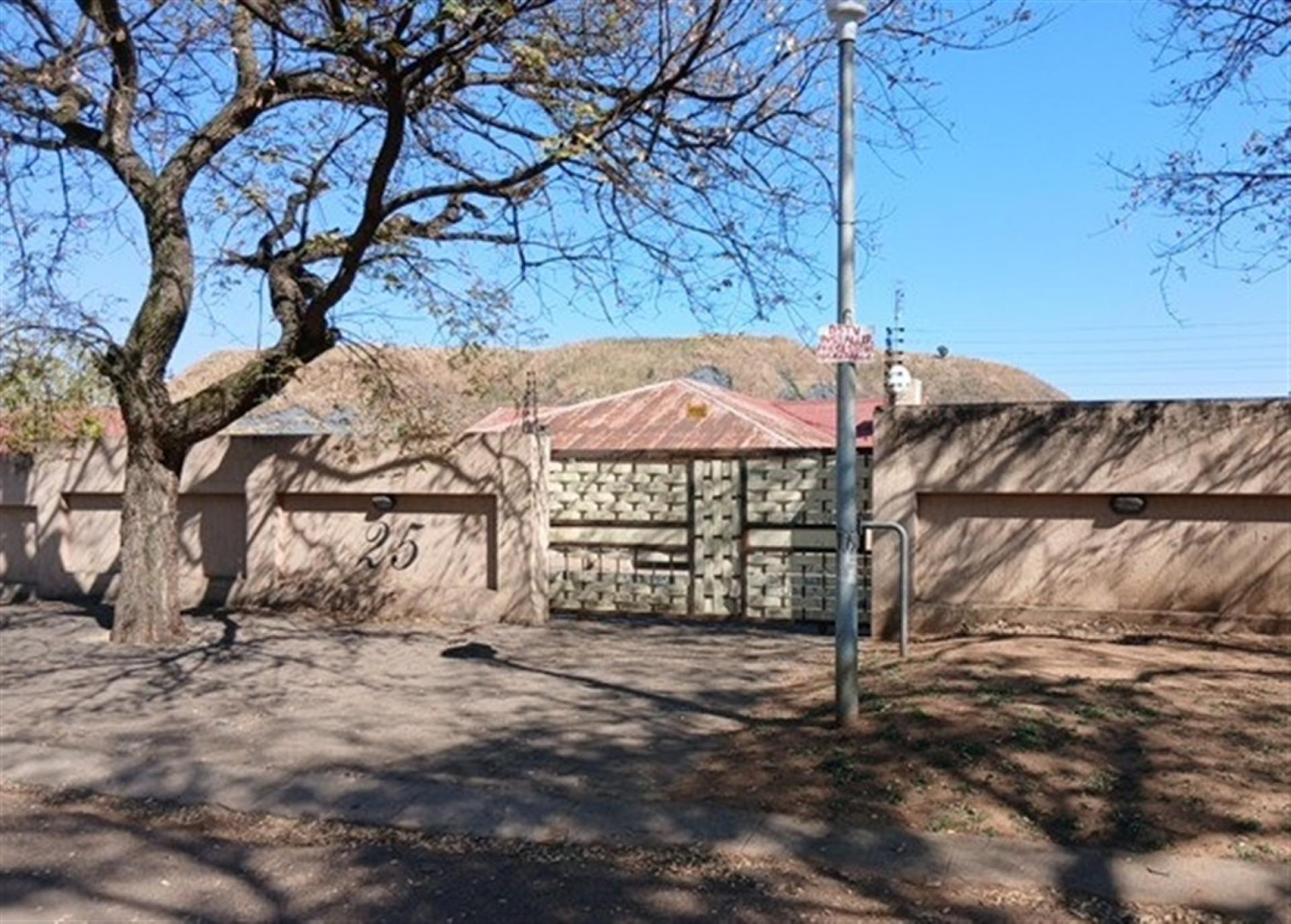 Front View of property in Emalahleni (Witbank) 