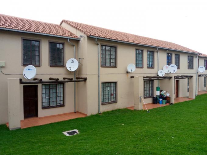 2 Bedroom Apartment for Sale For Sale in Roodepoort - MR509274
