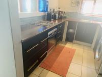 Kitchen of property in Barbeque Downs