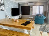 Lounges of property in Barbeque Downs