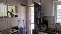 Kitchen - 8 square meters of property in Montclair (Dbn)