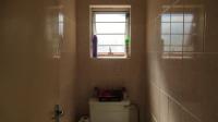 Bathroom 2 of property in Montclair (Dbn)