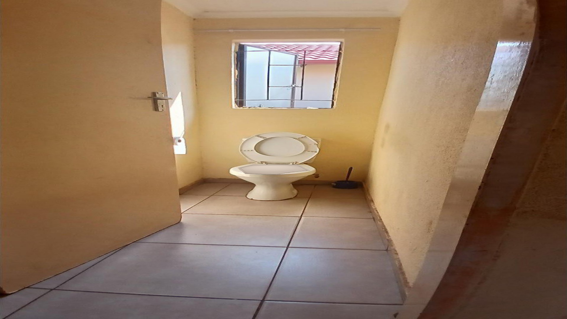 Bathroom 1 of property in Soshanguve East