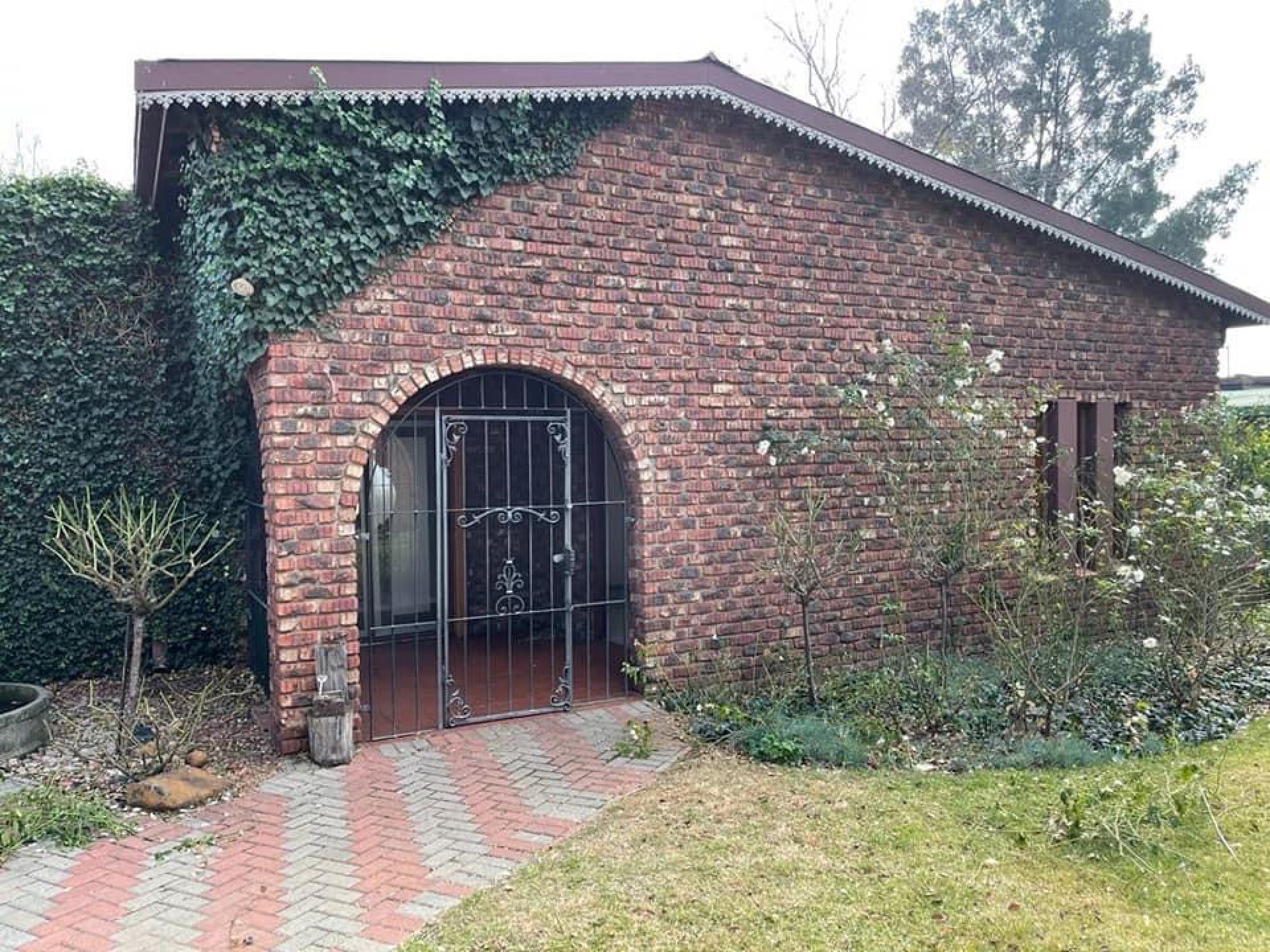 Front View of property in Standerton